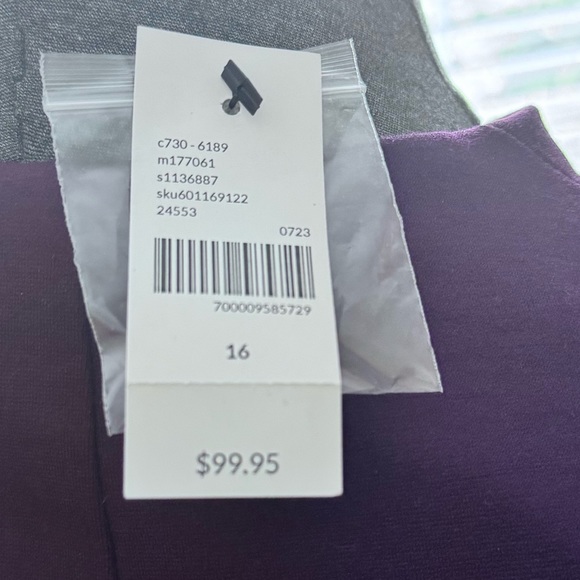 Beautiful purple double breasted blazer 💜 - Picture 4 of 4